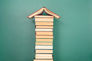 汽车模具钳工怎么样