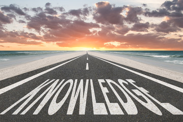 摸底考试是期中考试吗