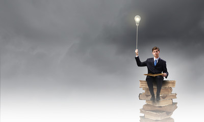 摸底考试是期中考试吗